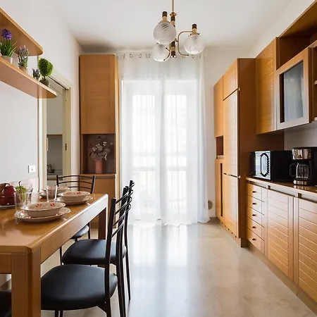 Cenisio Subway Flat Апартаменты *